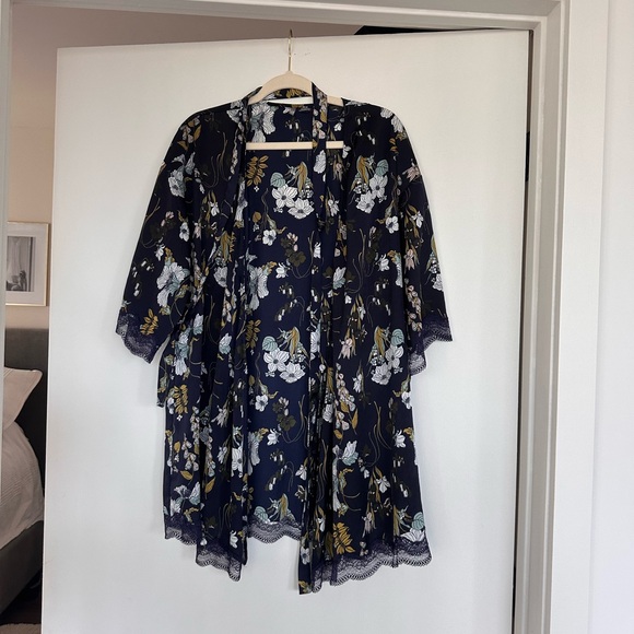 Women’s Blue Robe - Picture 1 of 3